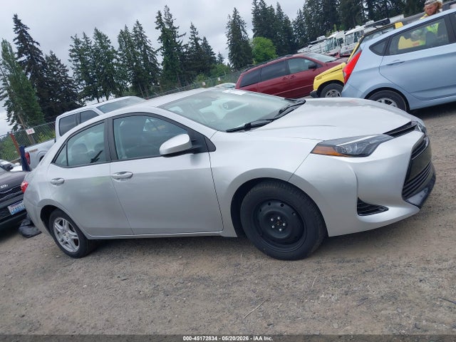 2T1BURHE3JC978257 Toyota COROLLA LE