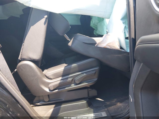 45172873 :رقم المزاد ، 1GNSKPKDXMR212392 vin ، 2021 Chevrolet Tahoe 4wd Z71 مزاد بيع