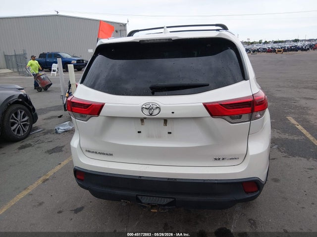 Toyota Highlander Xle 2019 5TDJZRFH8KS591173 Image 17