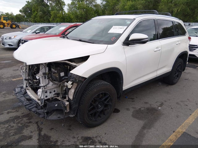 Toyota Highlander Xle 2019 5TDJZRFH8KS591173 Image 2