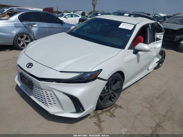 Toyota CAMRY XSE 2025 4T1DBADK7SU031251 Image 2