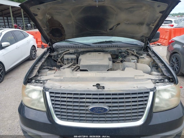 Продажа на аукционе авто 2003 Ford Expedition Xlt, vin: 1FMPU16W43LA23364, номер лота: 45172918