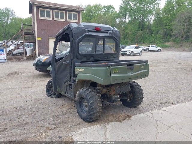 1M0590TBHGM011523 John Deere Gator Xuv590