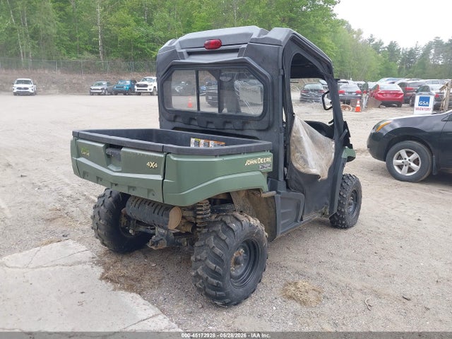 1M0590TBHGM011523 John Deere Gator Xuv590