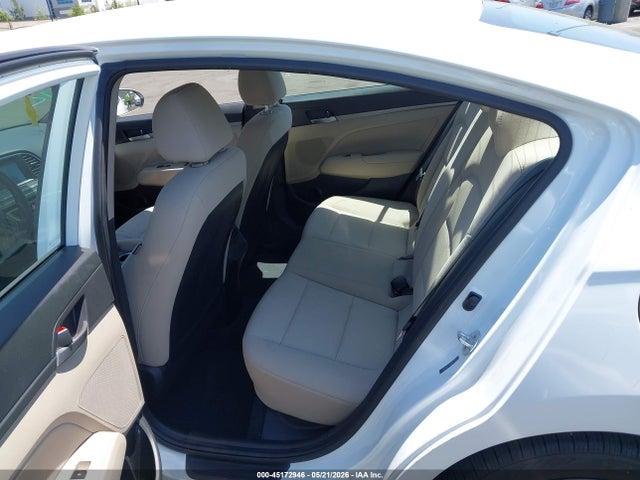 5NPD84LF4JH390333 Hyundai ELANTRA SEL