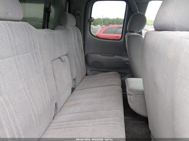 45173032 :رقم المزاد ، 5TBBT44121S217261 vin ، 2001 Toyota Tundra Sr5 V8 مزاد بيع