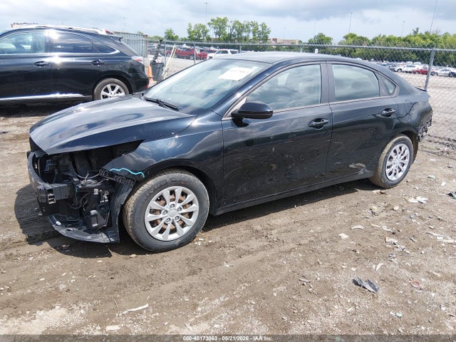 2020 Kia Forte Fe მანქანა იყიდება აუქციონზე, vin: 3KPF24AD4LE202381, აუქციონის ნომერი: 45173063