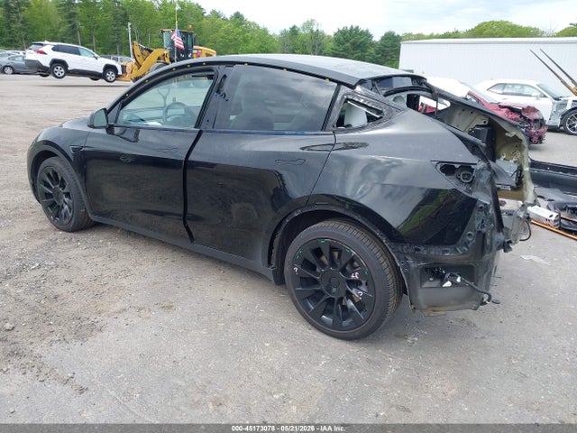 Auction sale of the 2022 Tesla Model Y Long Range Dual Motor All-wheel Drive, vin: 7SAYGDEE2NF318403, lot number: 45173078