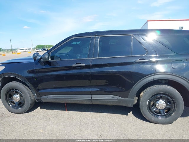Ford Police Interceptor Utility 2023 1FM5K8ABXPGC00170 Image 15
