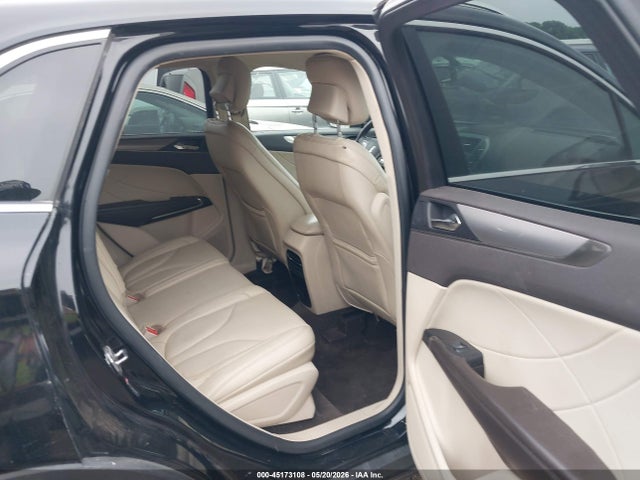 45173108 :رقم المزاد ، 5LMCJ1C97HUL41001 vin ، 2017 Lincoln Mkc Premiere مزاد بيع