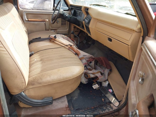 45173116 :رقم المزاد ، 2FTHF26H9FCB18544 vin ، 1985 Ford F250 مزاد بيع