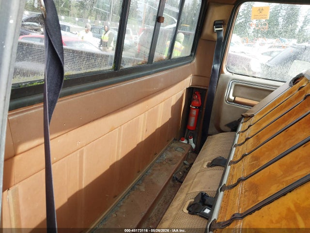 45173116 :رقم المزاد ، 2FTHF26H9FCB18544 vin ، 1985 Ford F250 مزاد بيع