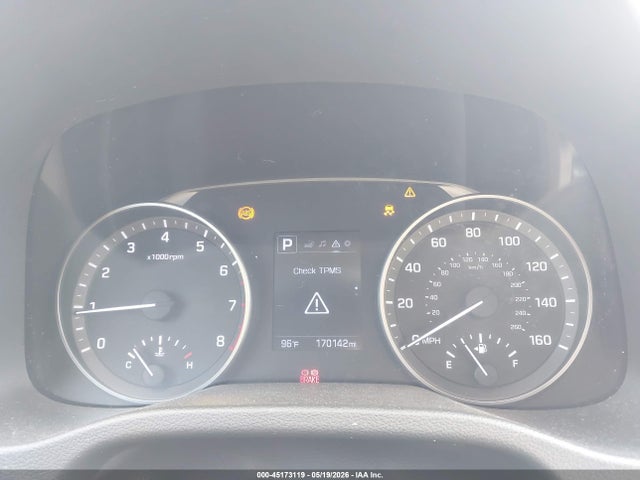 45173119 :رقم المزاد ، 5NPD84LF3HH143332 vin ، 2017 Hyundai Elantra Value Edition مزاد بيع
