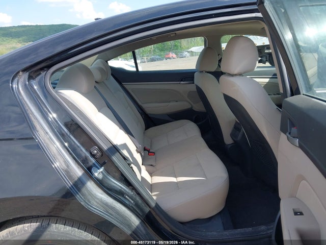 45173119 :رقم المزاد ، 5NPD84LF3HH143332 vin ، 2017 Hyundai Elantra Value Edition مزاد بيع