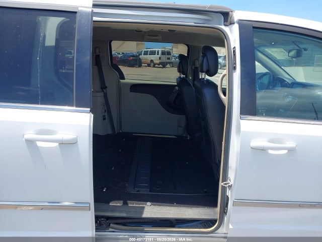 Продаж на аукціоні авто 2016 Chrysler Town & Country Touring, vin: 2C4RC1BGXGR157310, номер лоту: 45173151