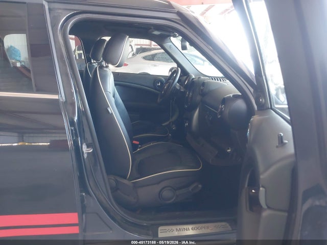 Продаж на аукціоні авто 2015 Mini Countryman Cooper S, vin: WMWZC3C56FWT01656, номер лоту: 45173188