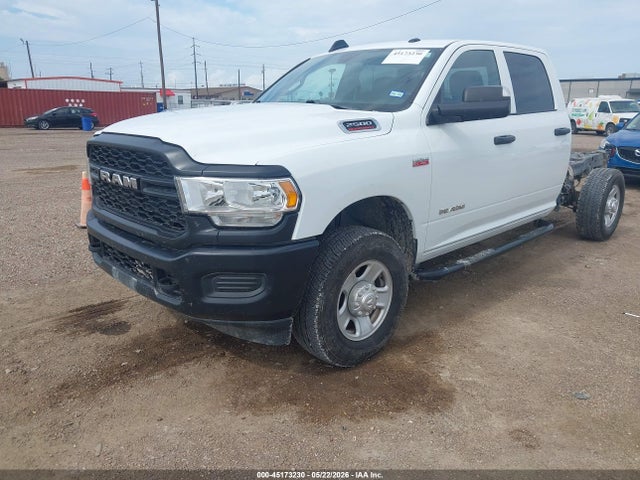 3C6UR5HJ0NG392568 RAM 2500 Tradesman 4x4 8&#039; Box