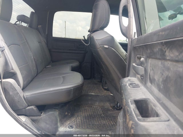 3C6UR5HJ0NG392568 RAM 2500 Tradesman 4x4 8&#039; Box