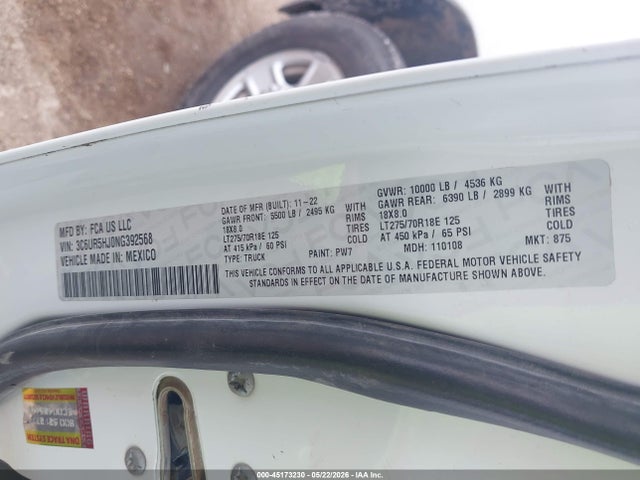 3C6UR5HJ0NG392568 RAM 2500 Tradesman 4x4 8&#039; Box