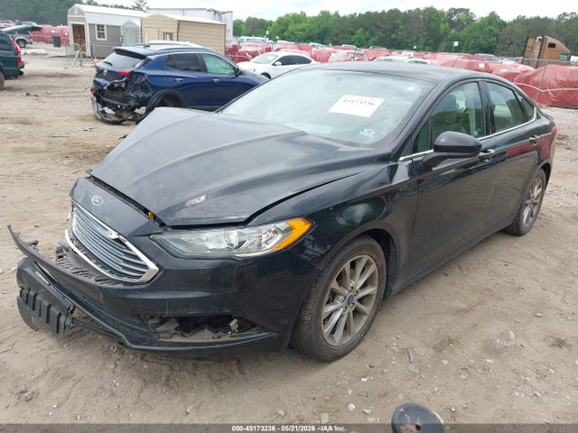 3FA6P0HD5HR243902 Ford FUSION SE