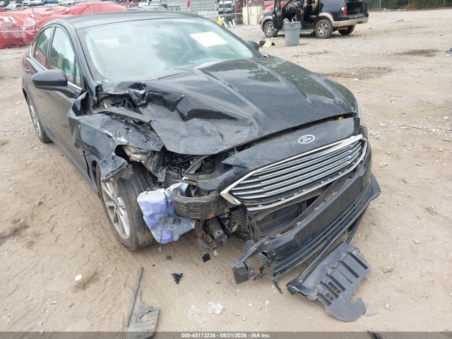 3FA6P0HD5HR243902 Ford FUSION SE