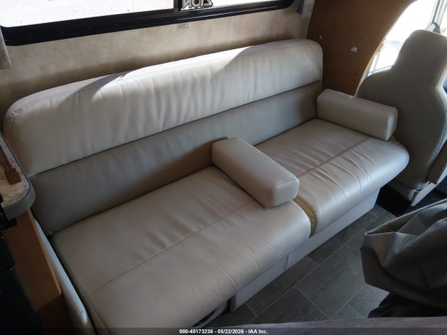 2019 Ford E-450 Cutaway მანქანა იყიდება აუქციონზე, vin: 1FDXE4FS8KDC06464, აუქციონის ნომერი: 45173238