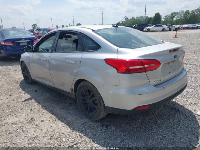 45173260 :رقم المزاد ، 1FADP3F27GL262278 vin ، 2016 Ford Focus Se مزاد بيع