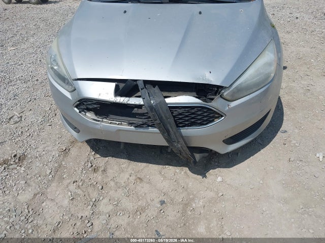 45173260 :رقم المزاد ، 1FADP3F27GL262278 vin ، 2016 Ford Focus Se مزاد بيع