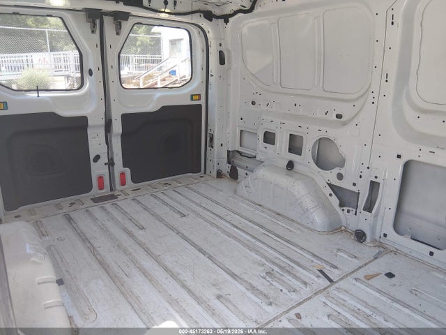 Ford Transit-150 2017 1FTYE1ZM0HKB26570 Image 8
