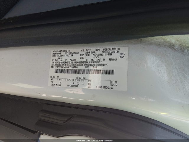 Ford Transit-150 2017 1FTYE1ZM0HKB26570 Image 9