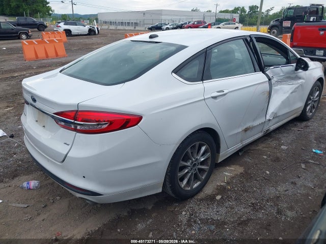 45173271 :رقم المزاد ، 3FA6P0H71HR408547 vin ، 2017 Ford Fusion Se مزاد بيع