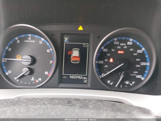 2T3BFREVXHW545372 Toyota RAV4 LE