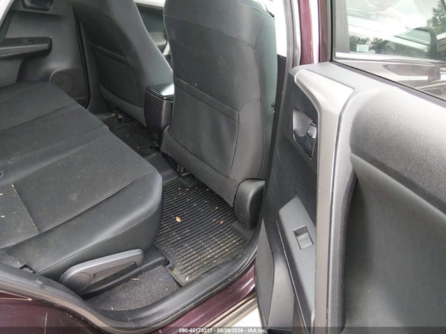 2T3BFREVXHW545372 Toyota RAV4 LE