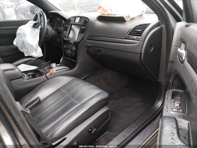 45173323 :رقم المزاد ، 2C3CCABGXGH294943 vin ، 2016 Chrysler 300 300s مزاد بيع
