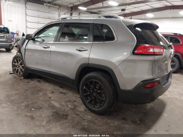 45173336 :رقم المزاد ، 1C4PJMCB3HW527829 vin ، 2017 Jeep Cherokee Latitude 4x4 مزاد بيع