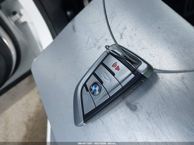 BMW 750i 2019 WBA7F0C5XKGM26015 Image 11