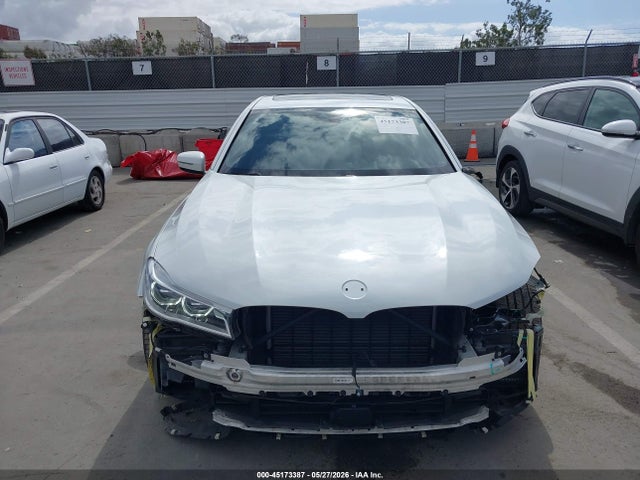 BMW 750i 2019 WBA7F0C5XKGM26015 Image 13