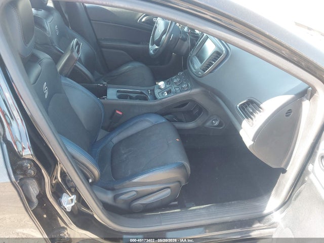 Продажа на аукционе авто 2015 Chrysler 200 S, vin: 1C3CCCDG2FN630163, номер лота: 45173402