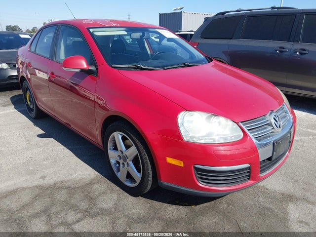 45173436 :رقم المزاد ، 3VWAZ7AJ2AM131002 vin ، 2010 Volkswagen Jetta Limited Edition مزاد بيع