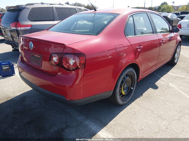 45173436 :رقم المزاد ، 3VWAZ7AJ2AM131002 vin ، 2010 Volkswagen Jetta Limited Edition مزاد بيع