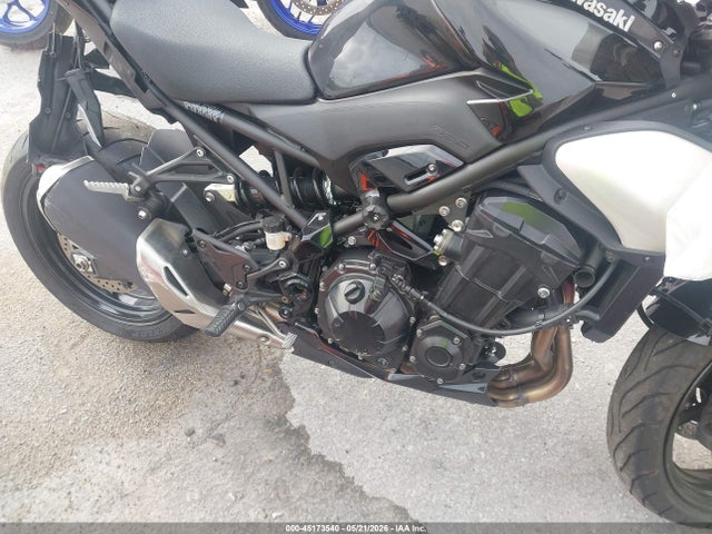 45173540 :رقم المزاد ، ML5ZRDS12SDA00522 vin ، 2025 Kawasaki Zr900 S مزاد بيع