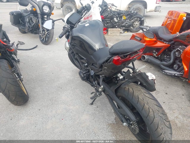 45173540 :رقم المزاد ، ML5ZRDS12SDA00522 vin ، 2025 Kawasaki Zr900 S مزاد بيع