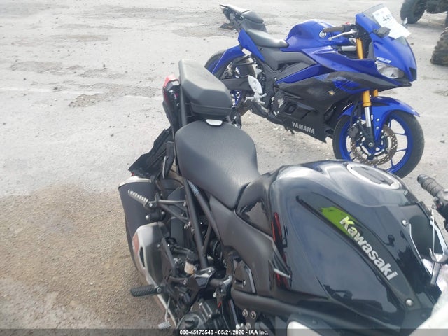 45173540 :رقم المزاد ، ML5ZRDS12SDA00522 vin ، 2025 Kawasaki Zr900 S مزاد بيع