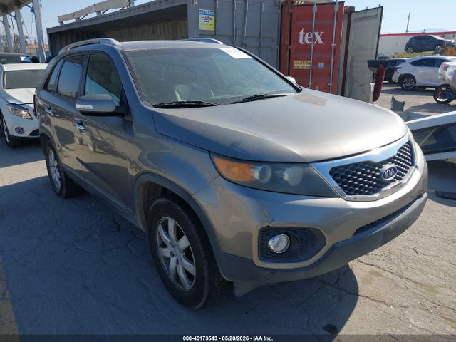 Auction sale of the 2011 Kia Sorento Lx, vin: 5XYKT4A18BG098657, lot number: 45173543