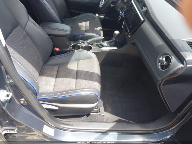 Toyota COROLLA SE 2018 5YFBURHE4JP823846 Image 5