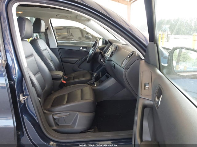 Продажа на аукционе авто 2012 Volkswagen Tiguan Se, vin: WVGBV7AX3CW596667, номер лота: 45173569