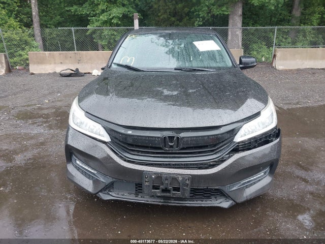 45173577 :رقم المزاد ، 1HGCR3F93HA014511 vin ، 2017 Honda Accord Touring V6 مزاد بيع