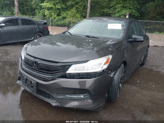 45173577 :رقم المزاد ، 1HGCR3F93HA014511 vin ، 2017 Honda Accord Touring V6 مزاد بيع