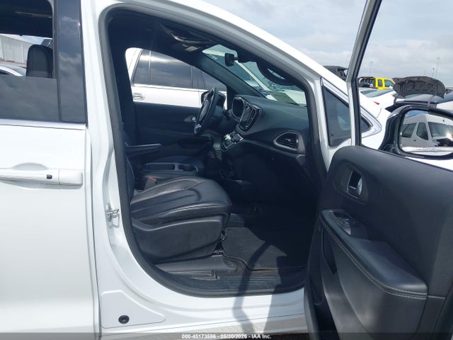 Продажа на аукционе авто 2025 Chrysler Pacifica Select, vin: 2C4RC1BG7SR594819, номер лота: 45173596