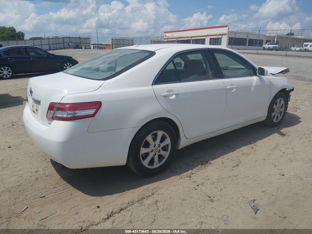 2011 Toyota Camry Le მანქანა იყიდება აუქციონზე, vin: 4T1BF3EK7BU628101, აუქციონის ნომერი: 45173643